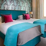 Hibernian Hotel 4*
