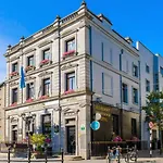 Hibernian Hotel