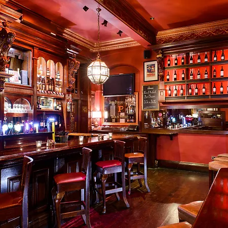 Hibernian Hotel