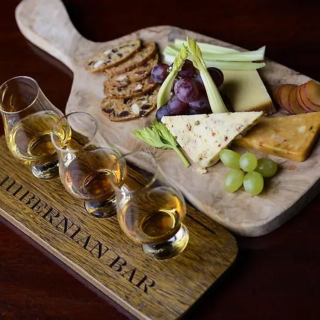 Hibernian فندق 4*