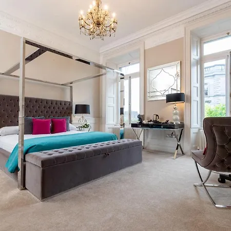 Hibernian Hotel